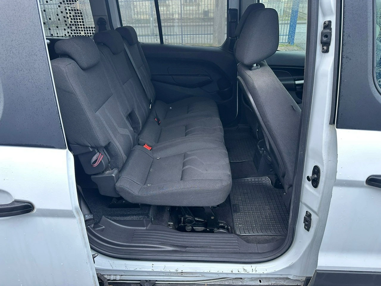 Ford Tourneo Connect - Zdjęcie 6