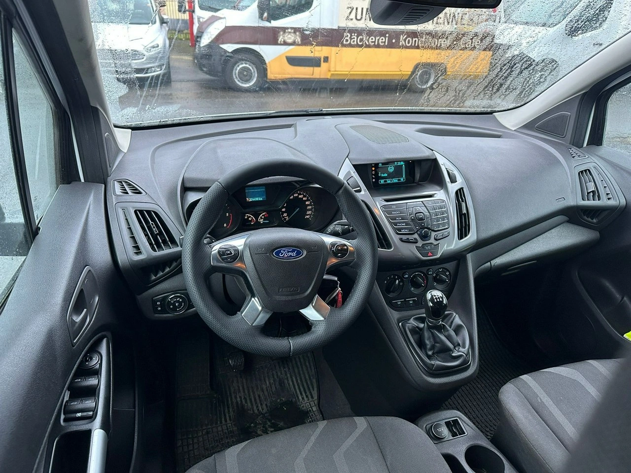 Ford Tourneo Connect - Zdjęcie 8