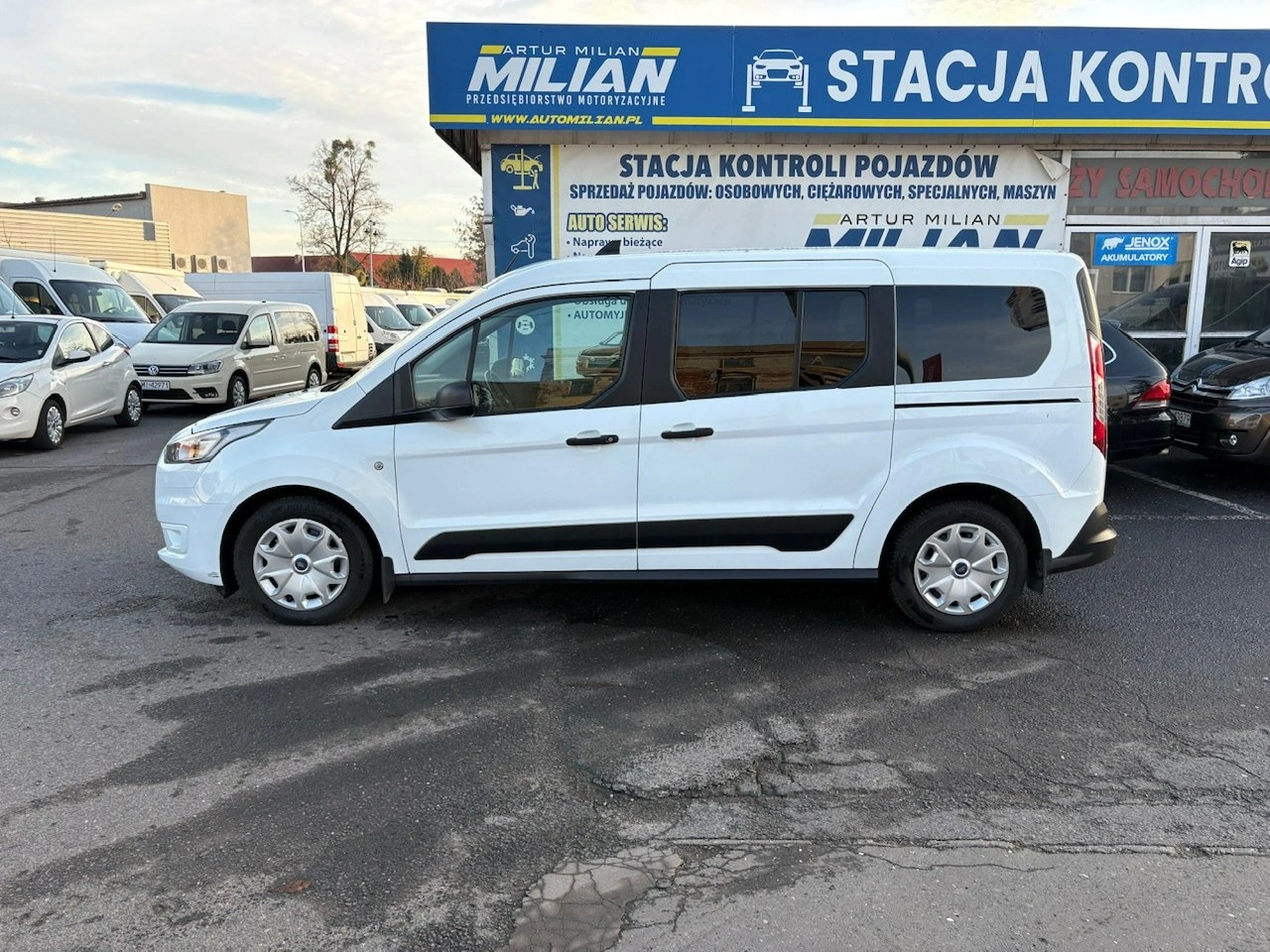 Ford Tourneo Connect - Zdjęcie 9