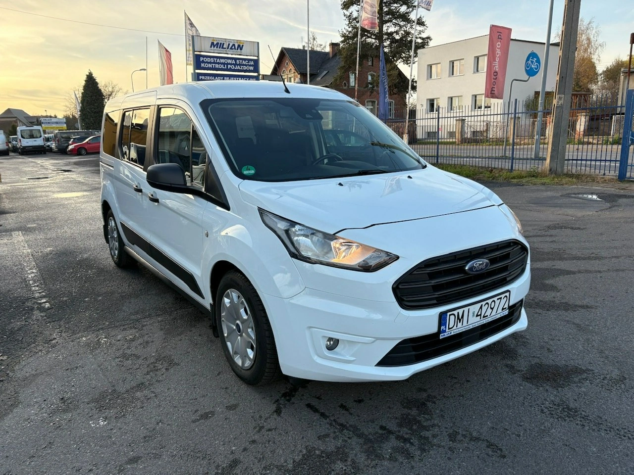 Ford Tourneo Connect - Zdjęcie 13