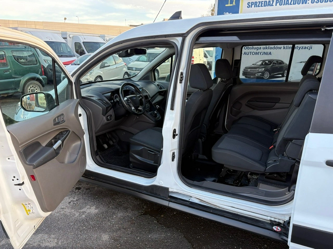 Ford Tourneo Connect - Zdjęcie 15