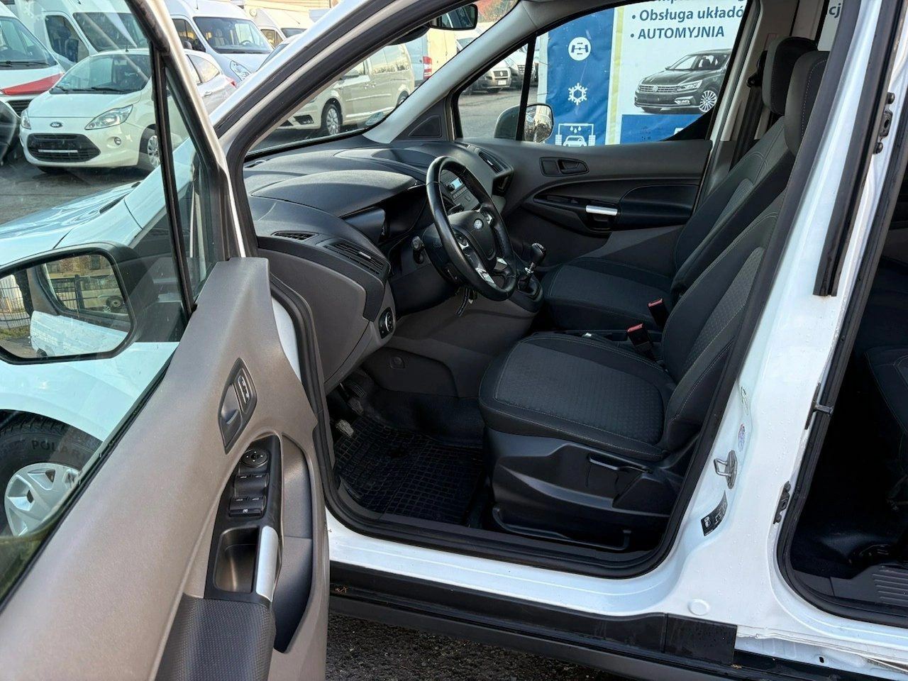 Ford Tourneo Connect - Zdjęcie 16