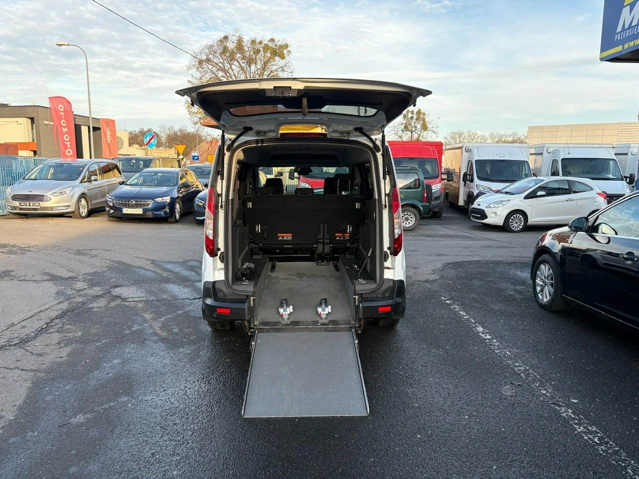 Ford Tourneo Connect - Zdjęcie 2
