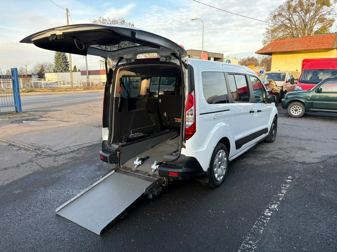 Ford Tourneo Connect - Zdjęcie 3