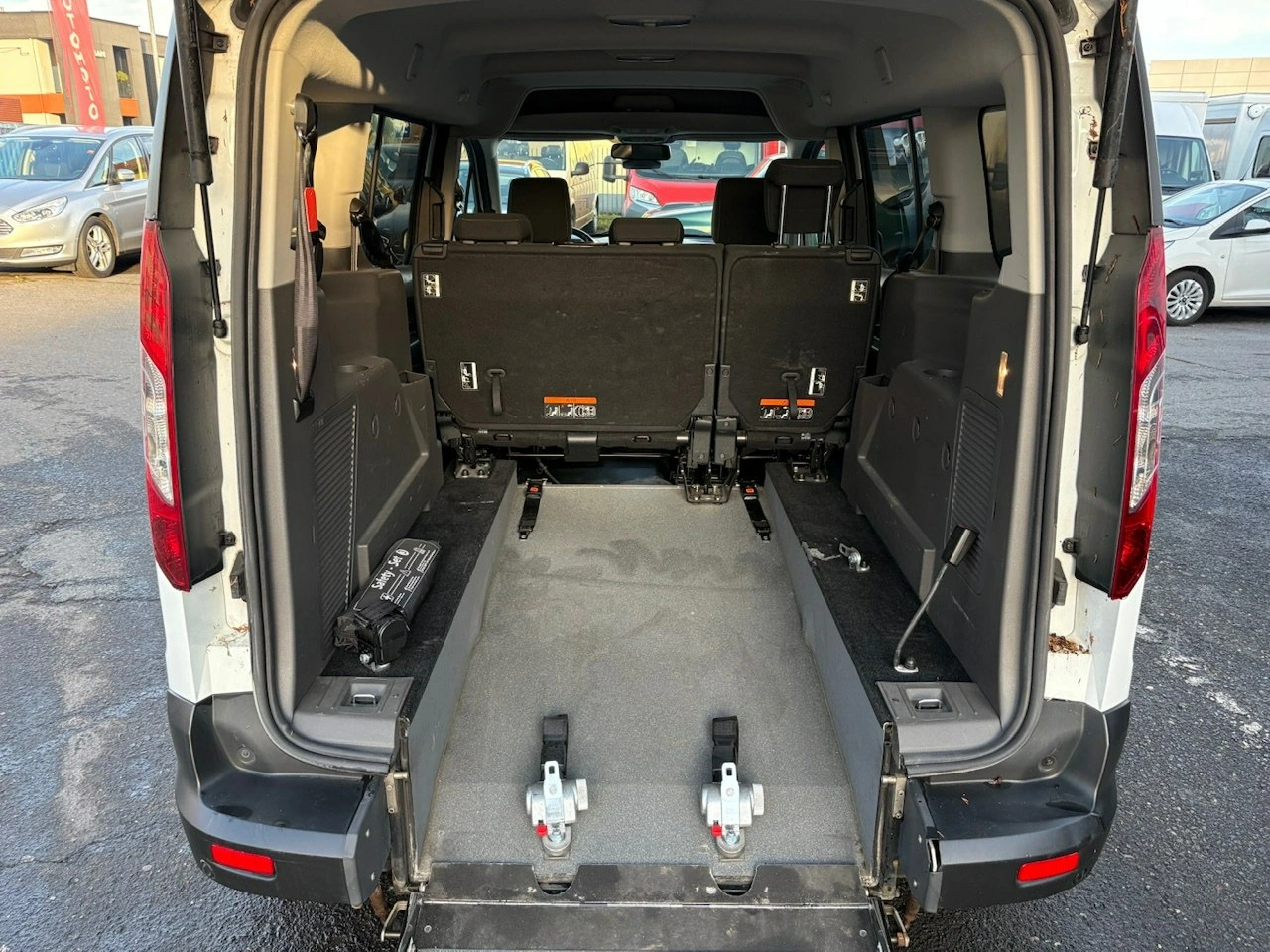 Ford Tourneo Connect - Zdjęcie 5