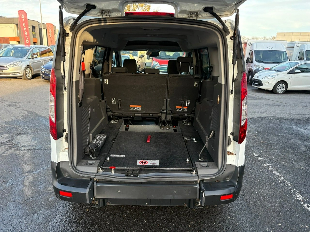 Ford Tourneo Connect - Zdjęcie 7