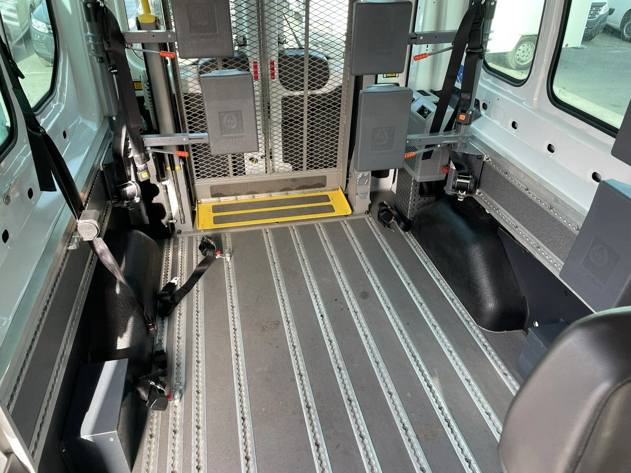 Ford Transit - Zdjęcie 30