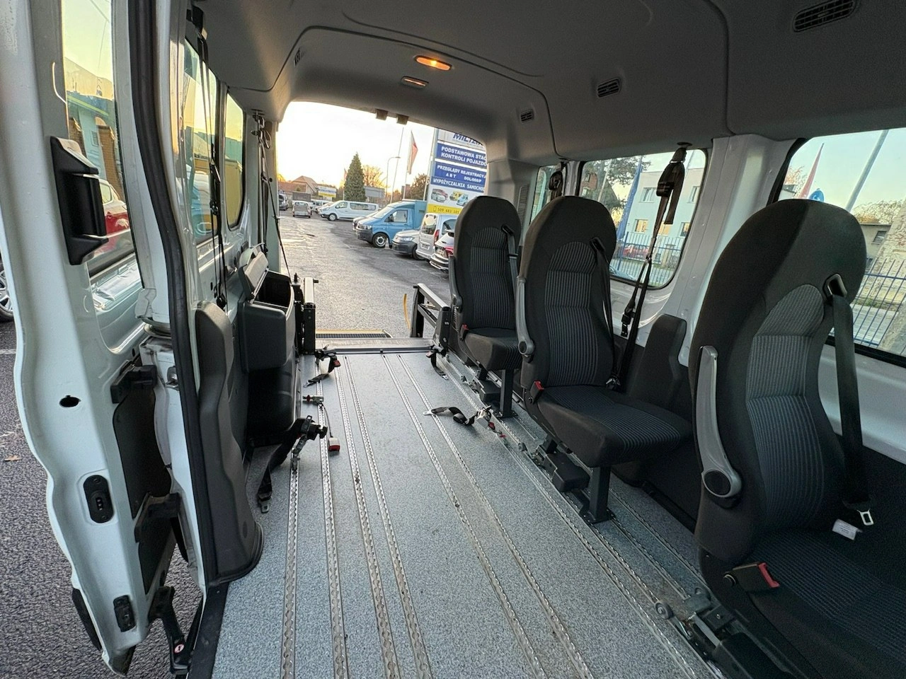 Ford Transit - Zdjęcie 4