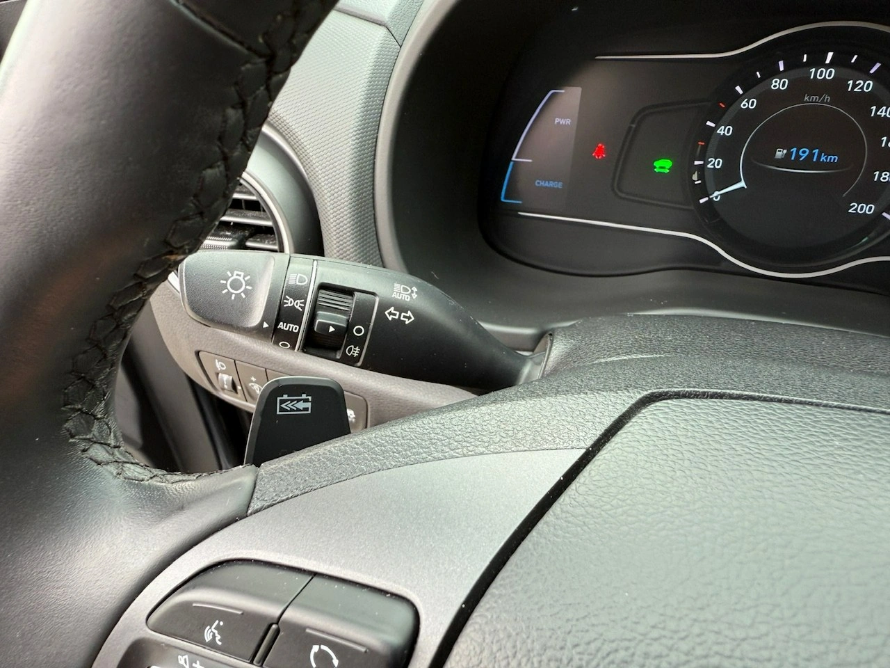 Hyundai Kona - Zdjęcie 17