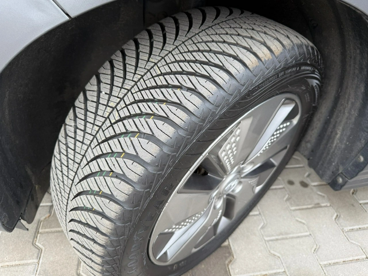 Hyundai Kona - Zdjęcie 32