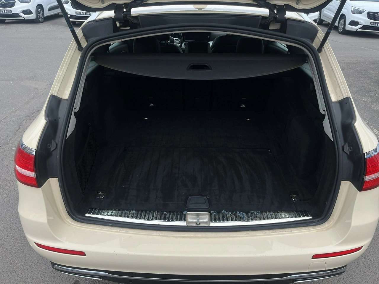 Mercedes E 220 - Zdjęcie 10