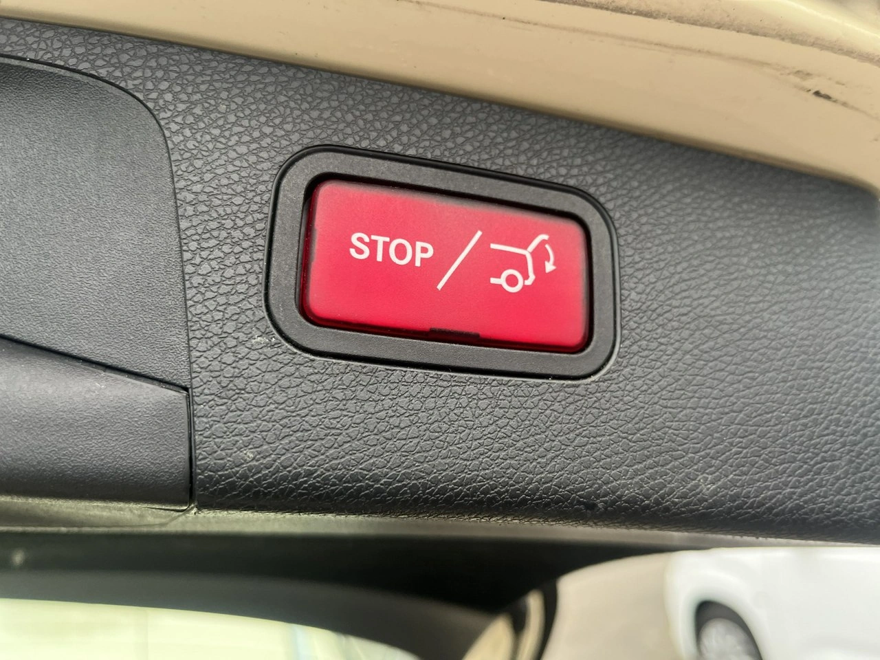 Mercedes E 220 - Zdjęcie 16