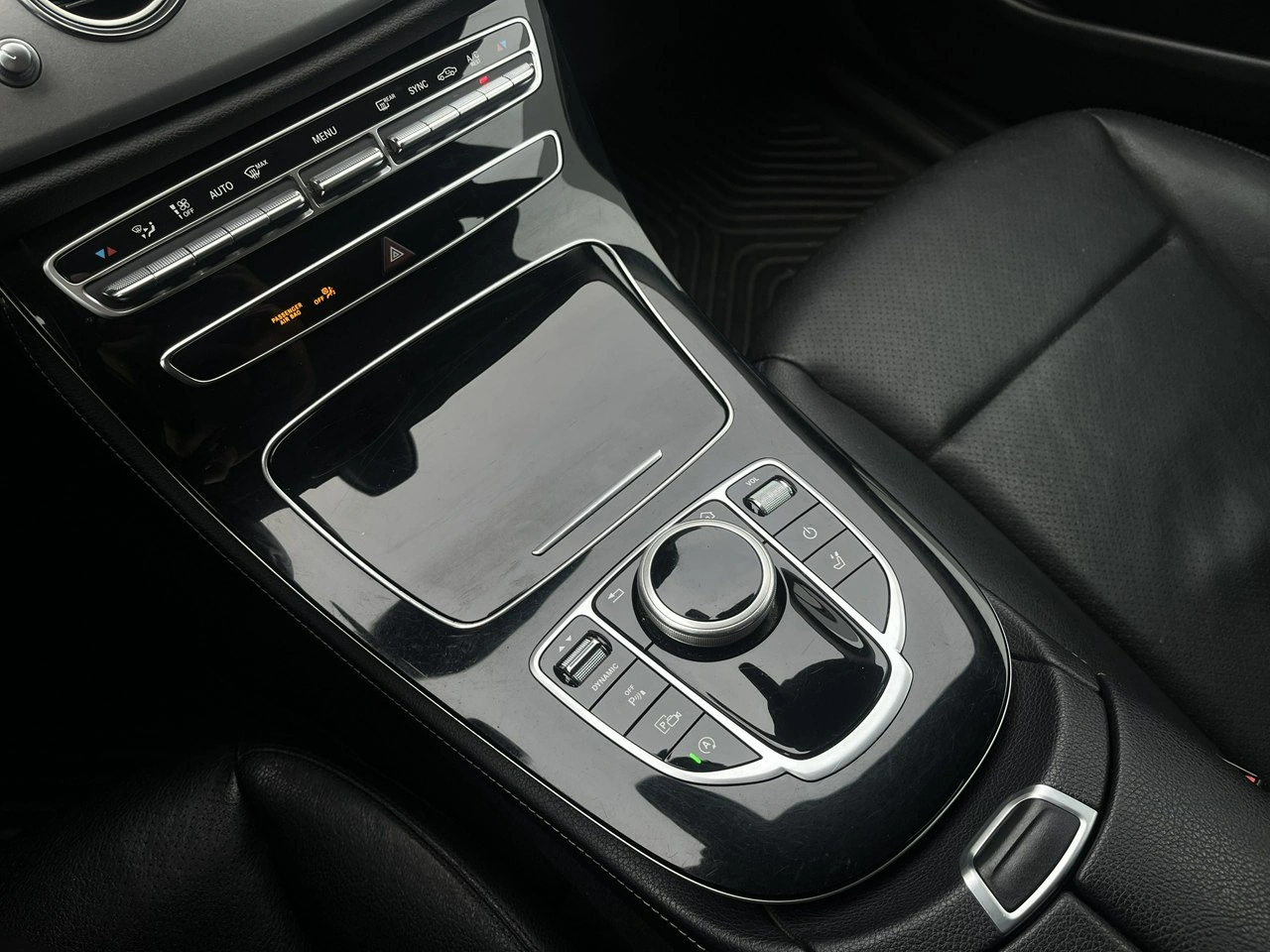 Mercedes E 220 - Zdjęcie 22