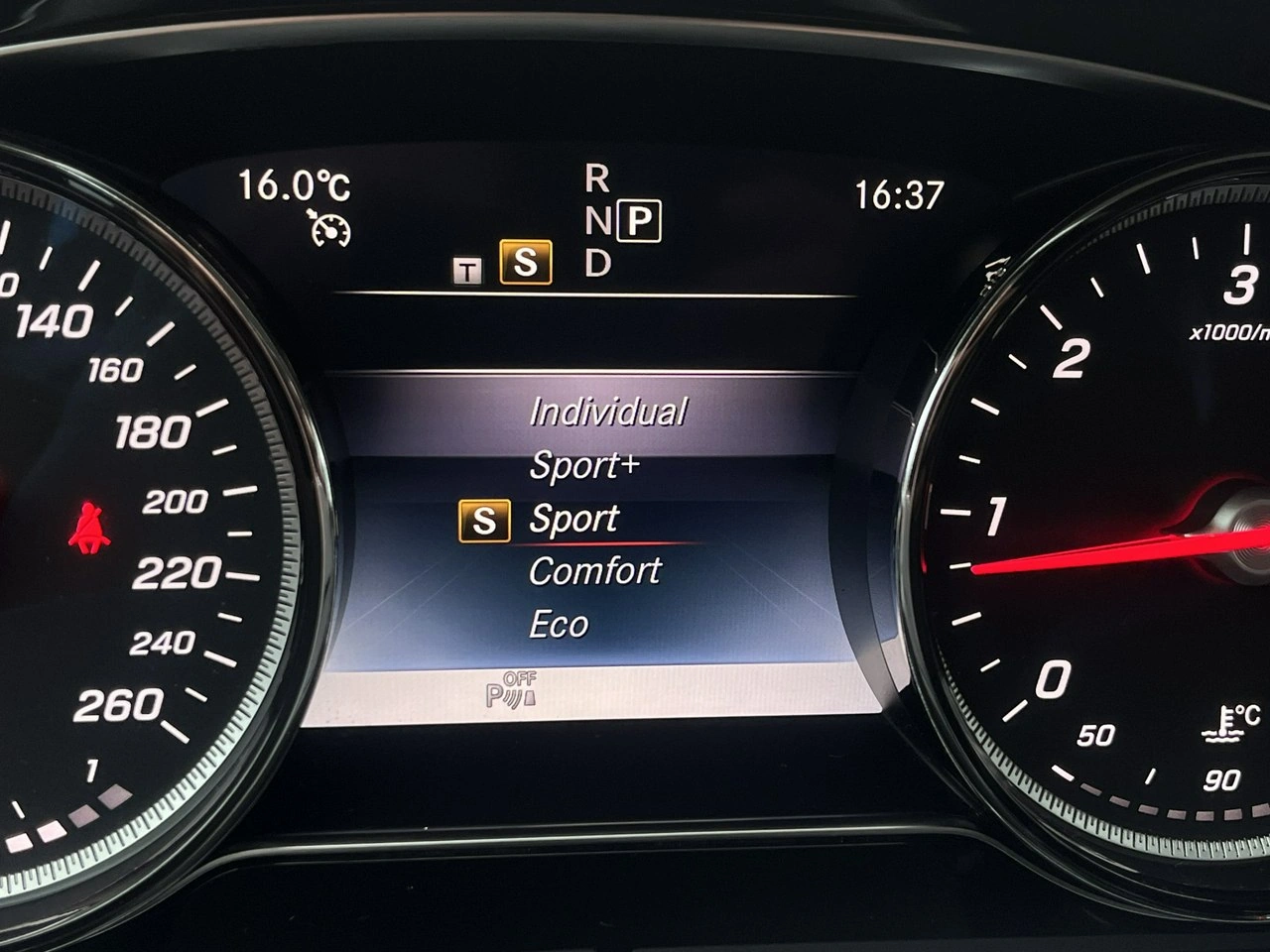 Mercedes E 220 - Zdjęcie 30