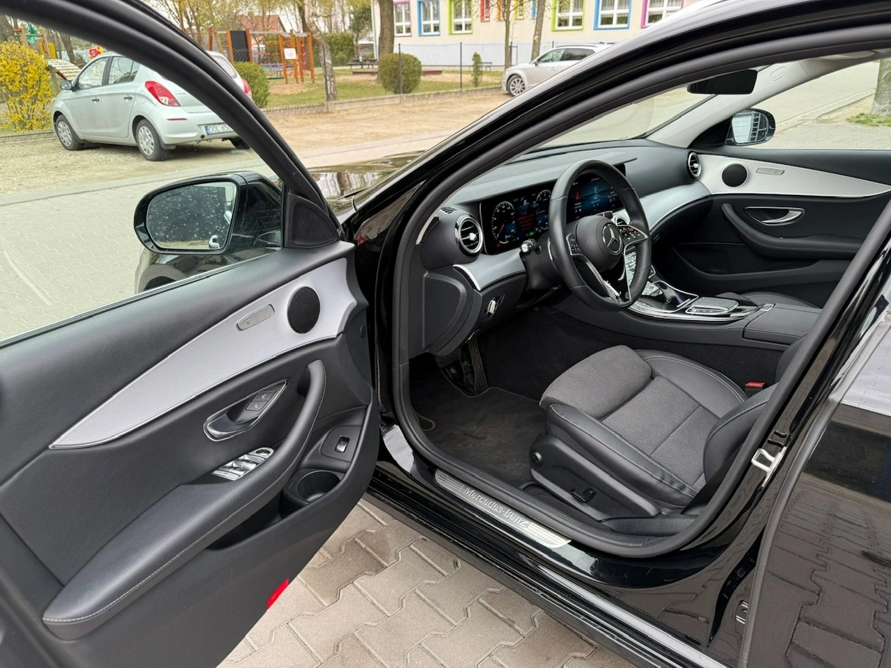 Mercedes E 300 - Zdjęcie 9