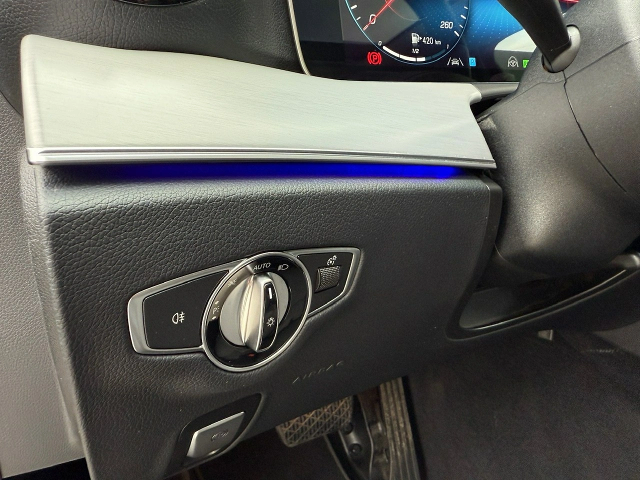 Mercedes E 300 - Zdjęcie 13