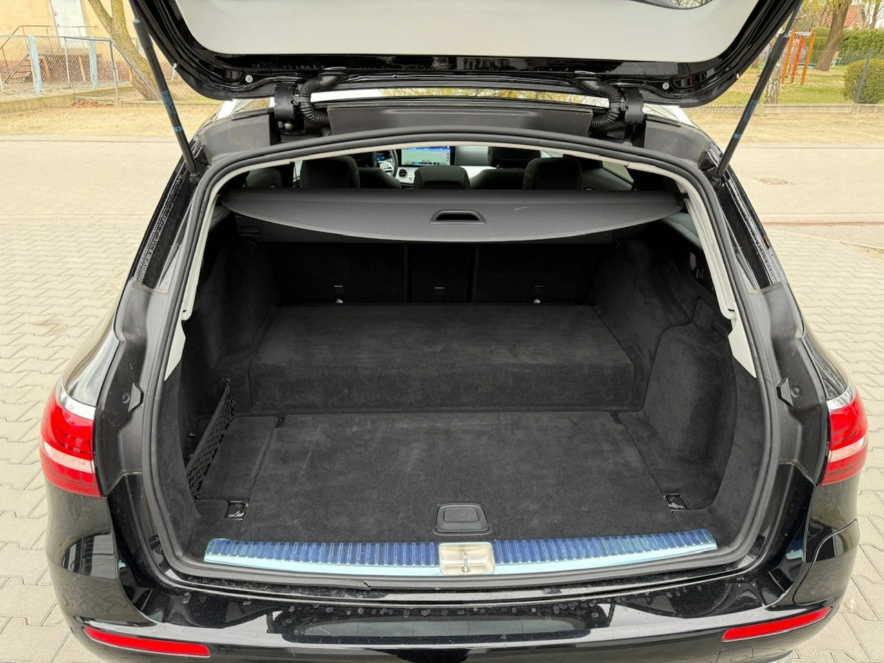 Mercedes E 300 - Zdjęcie 28