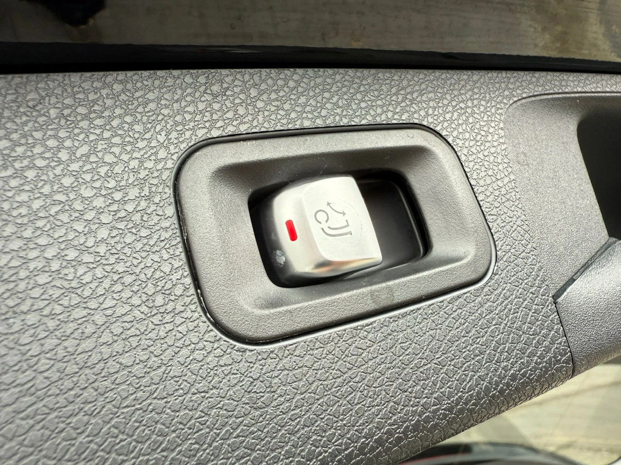 Mercedes E 300 - Zdjęcie 31