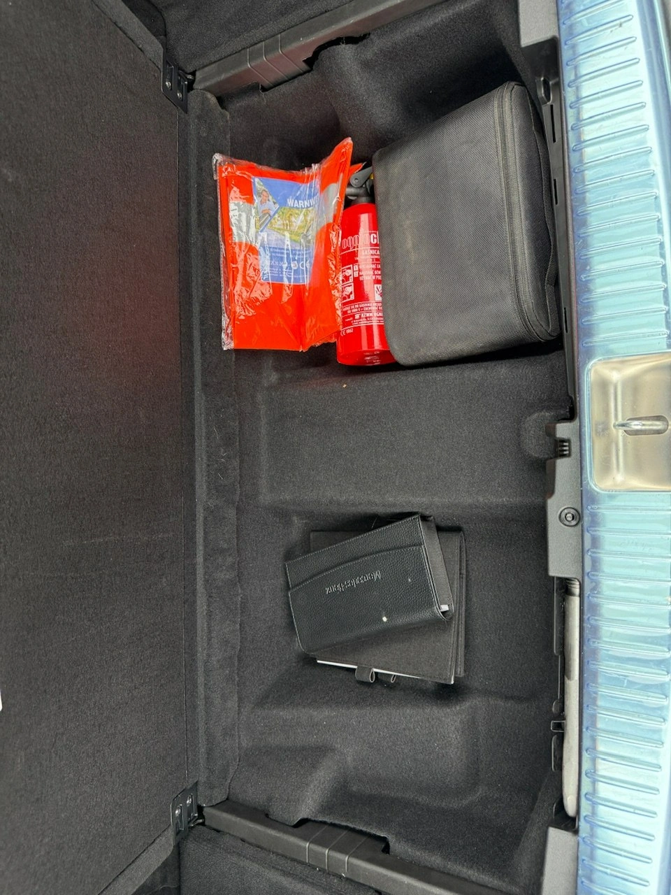 Mercedes E 300 - Zdjęcie 33