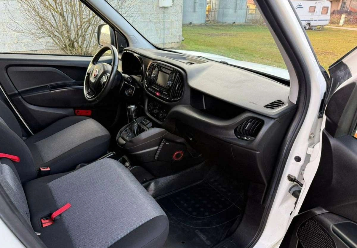 Fiat Doblo - Zdjęcie 10