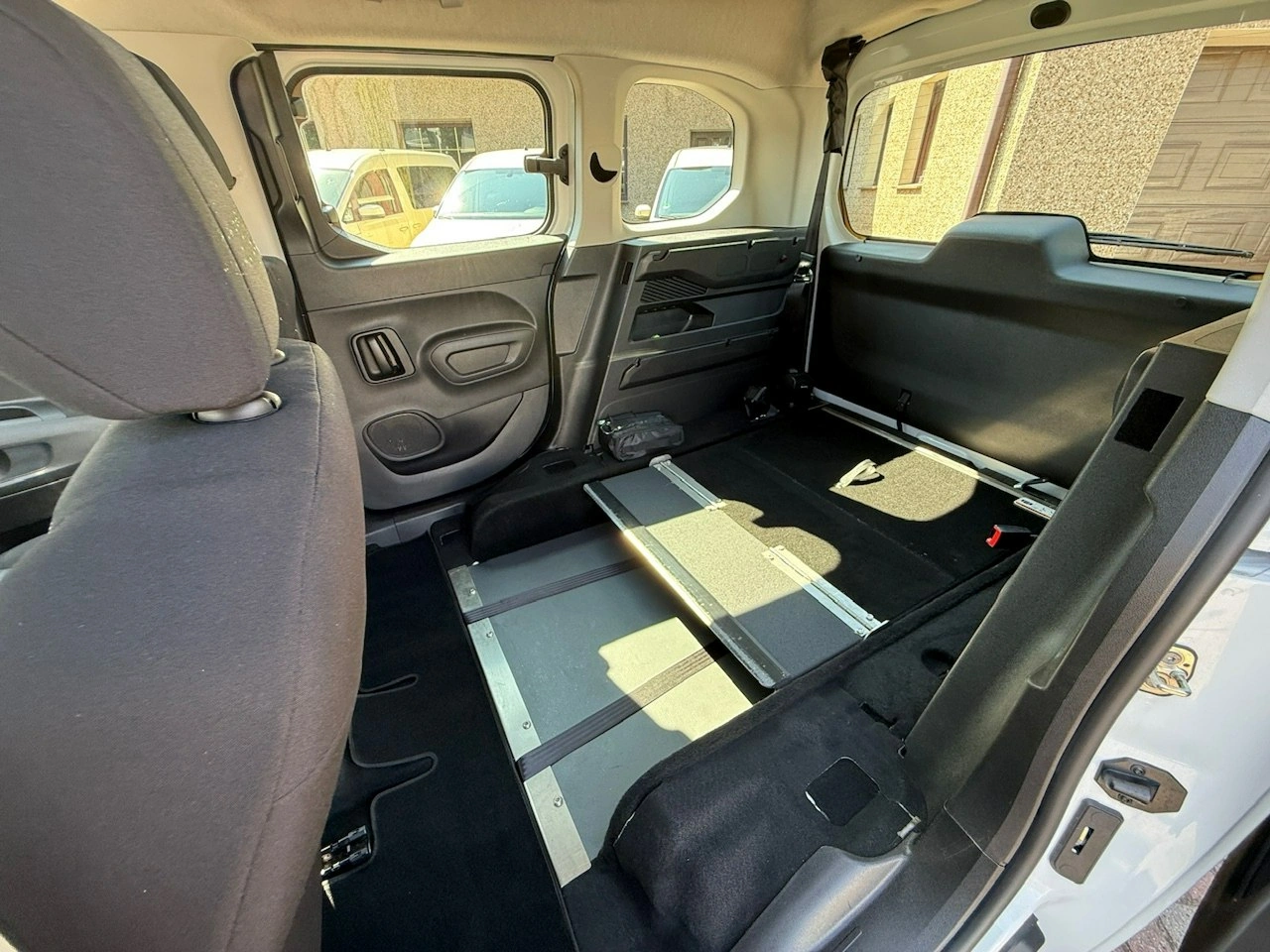 Opel Combo - Zdjęcie 16