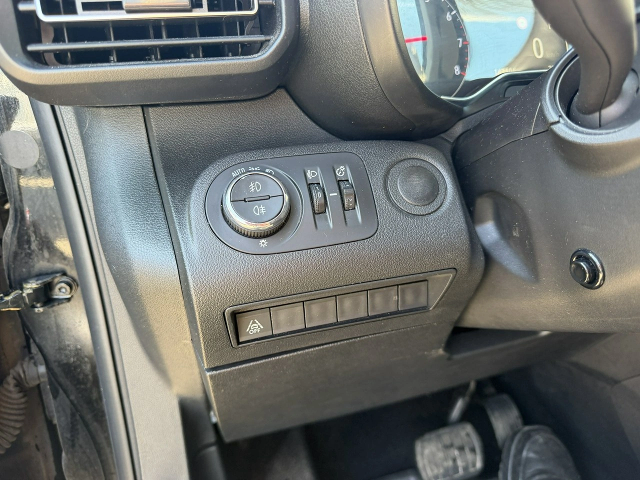Opel Combo Life - Zdjęcie 21