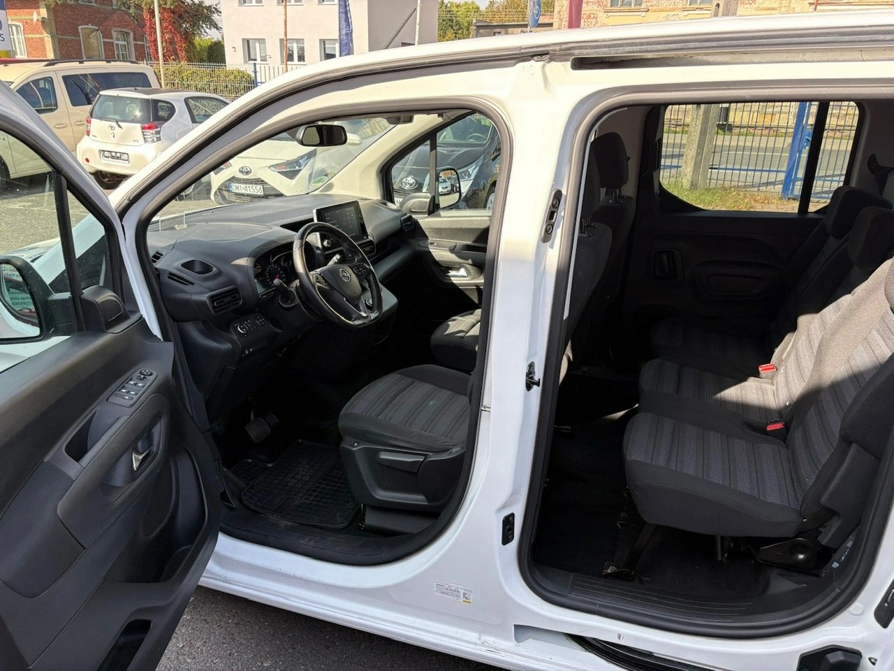 Opel Combo Life - Zdjęcie 16