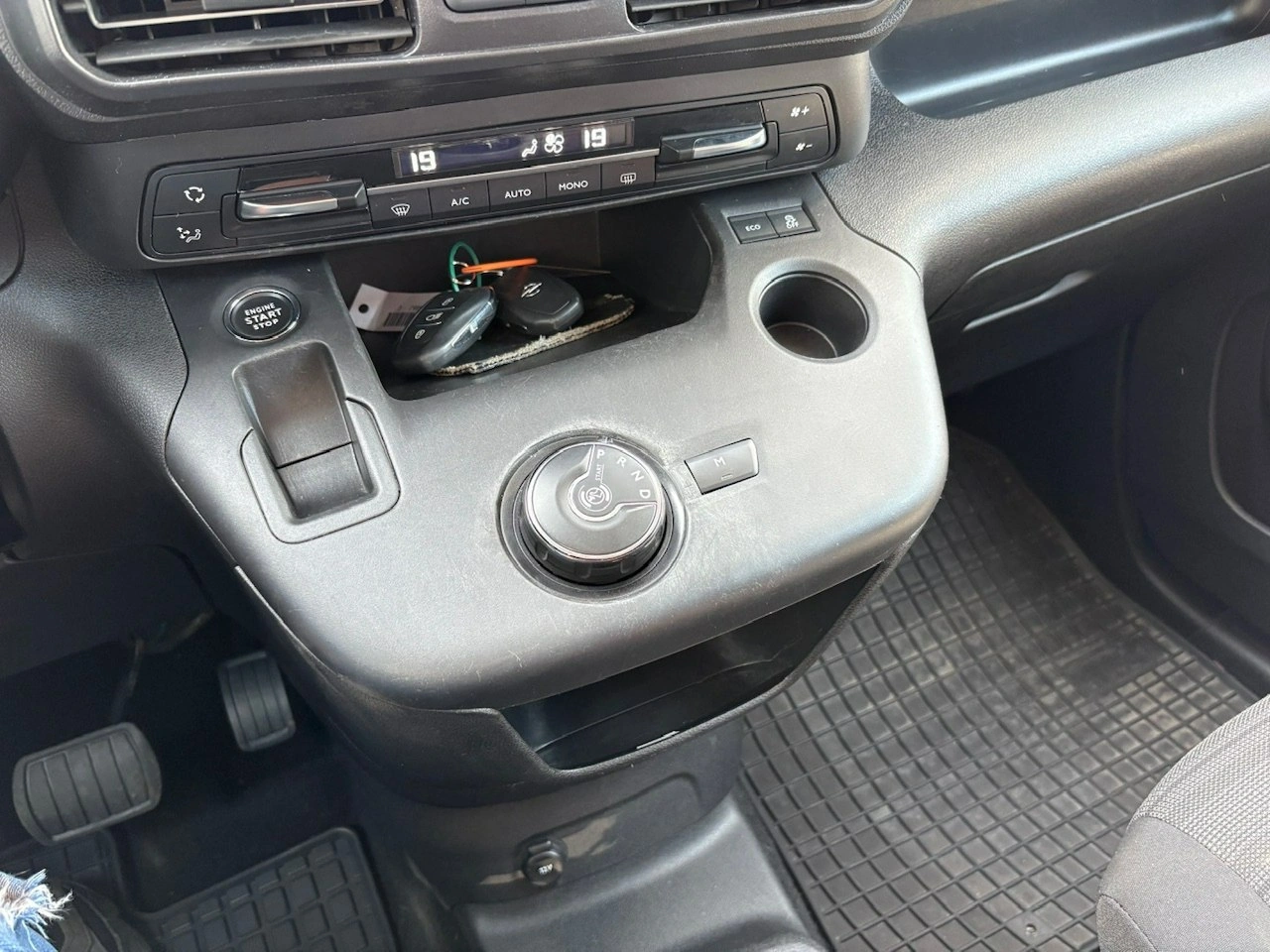 Opel Combo Life - Zdjęcie 25