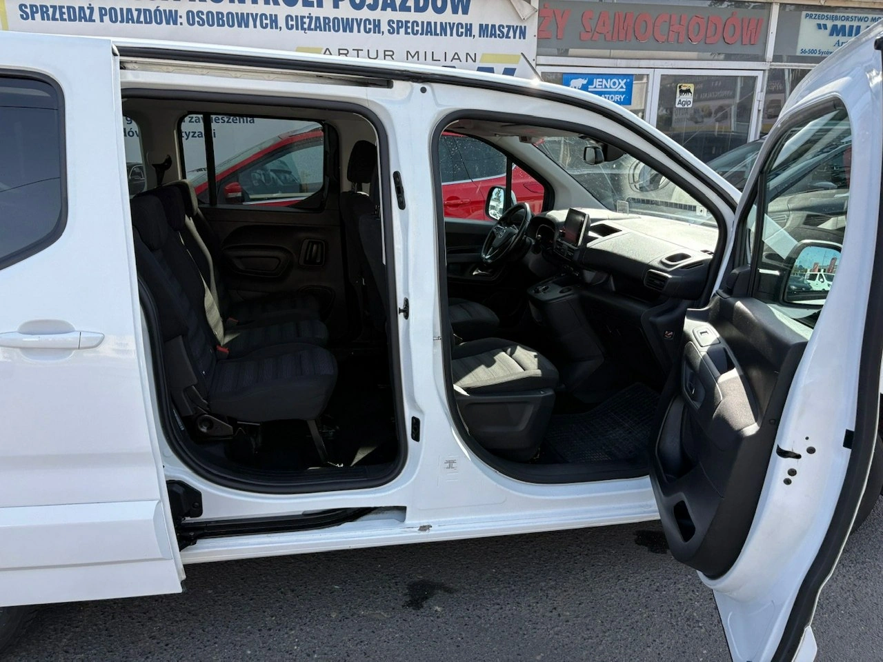 Opel Combo Life - Zdjęcie 28
