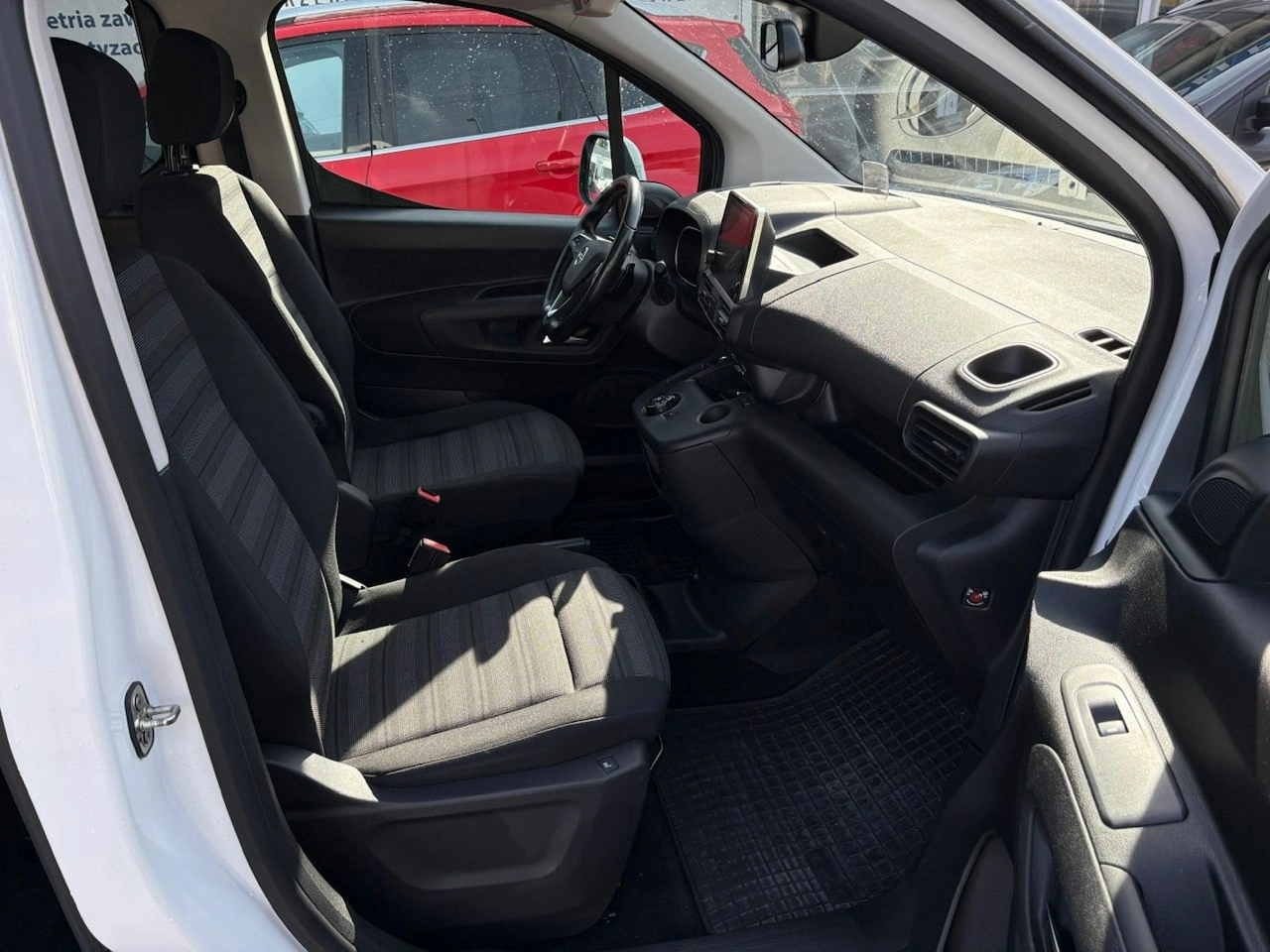 Opel Combo Life - Zdjęcie 30