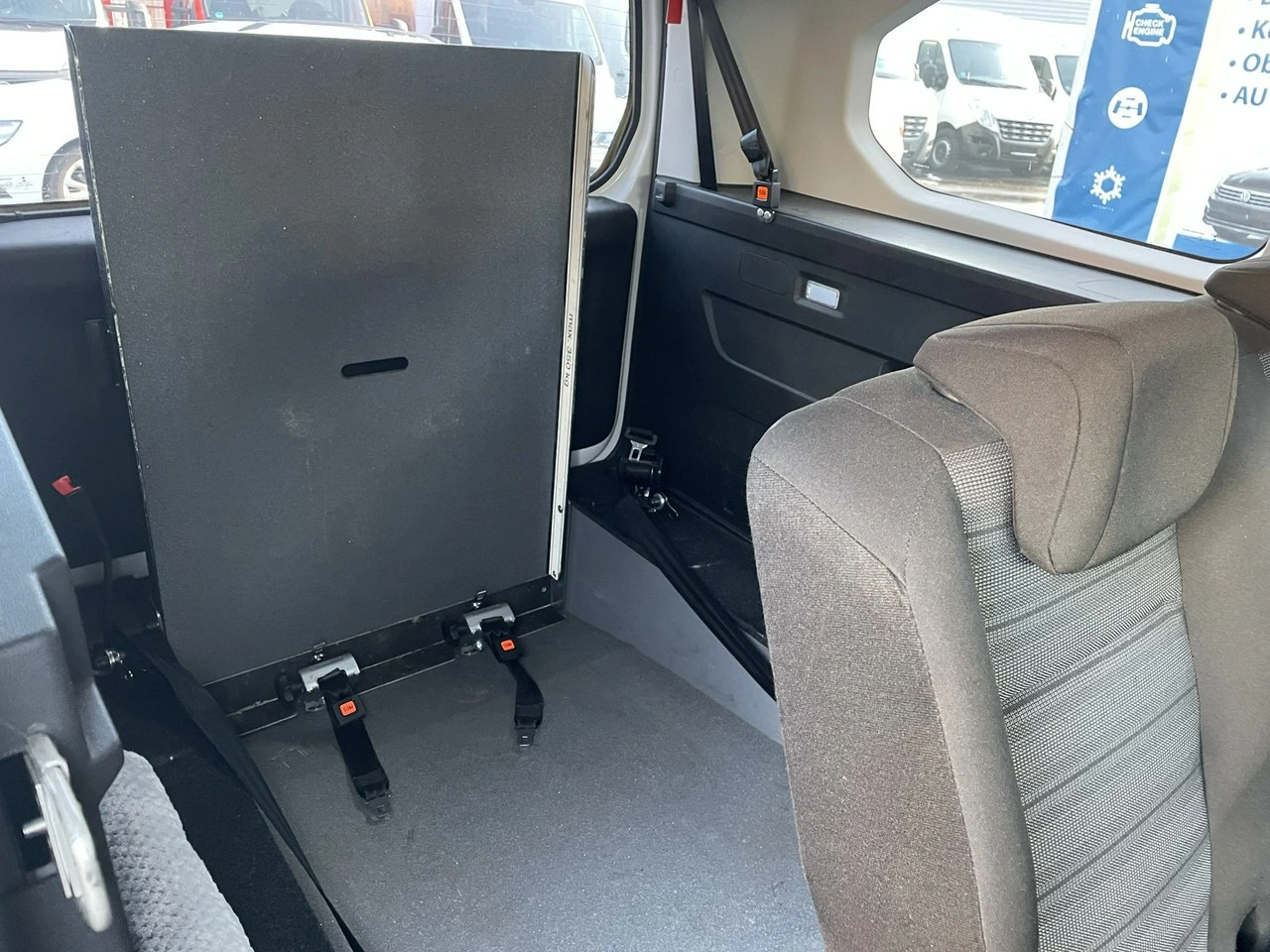 Opel Combo Life - Zdjęcie 13