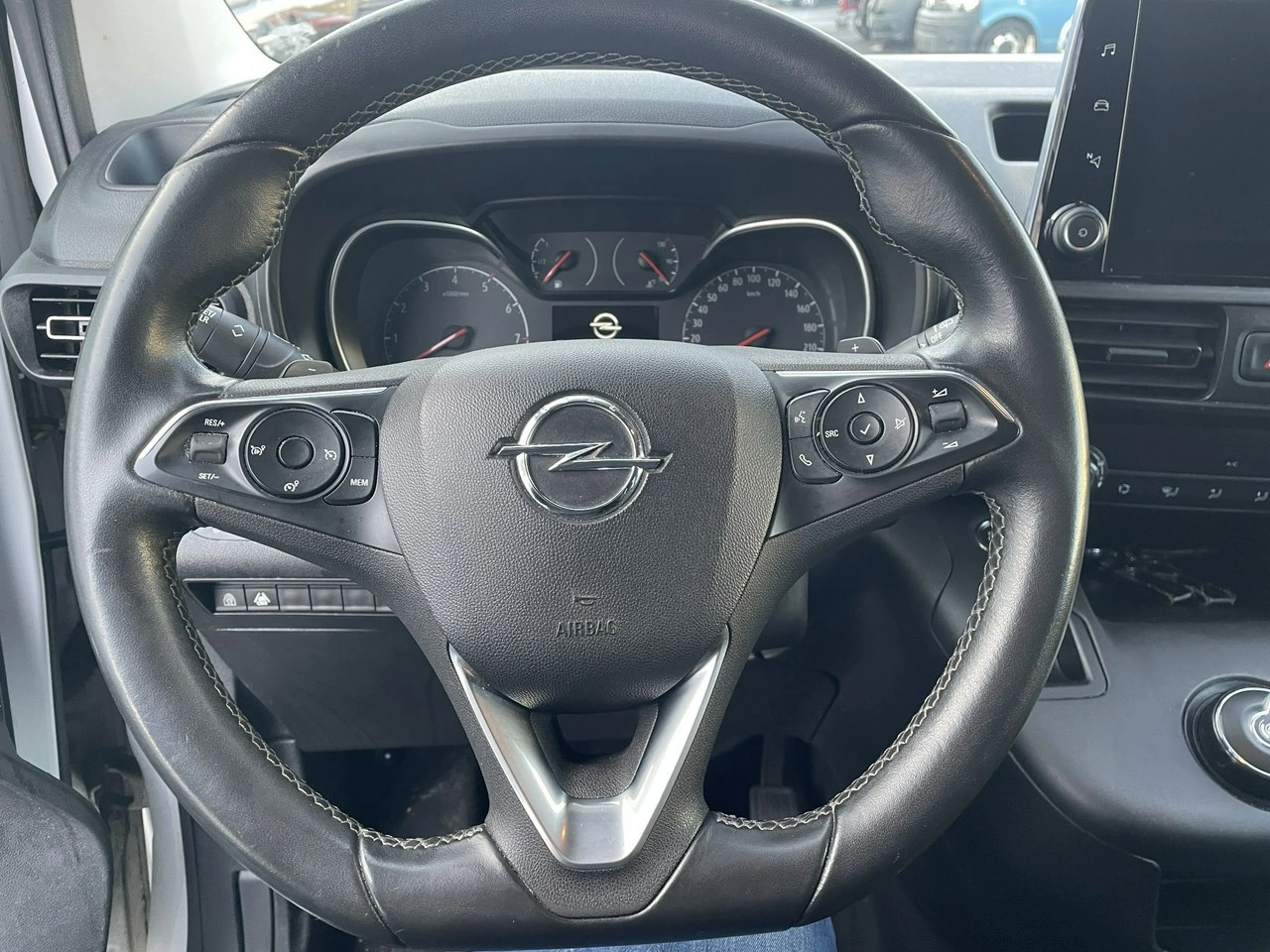 Opel Combo Life - Zdjęcie 11