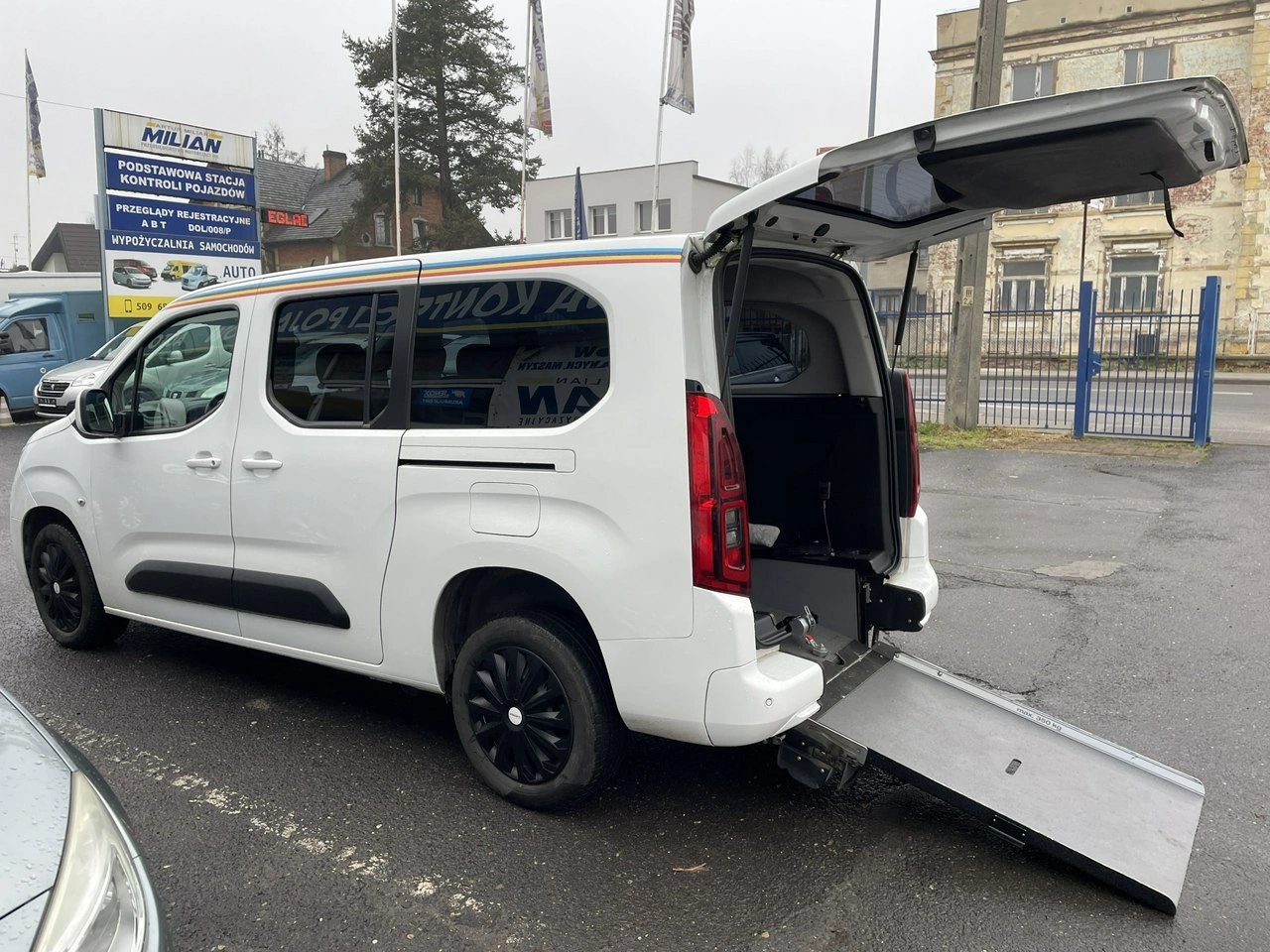 Opel Combo Life - Zdjęcie 23