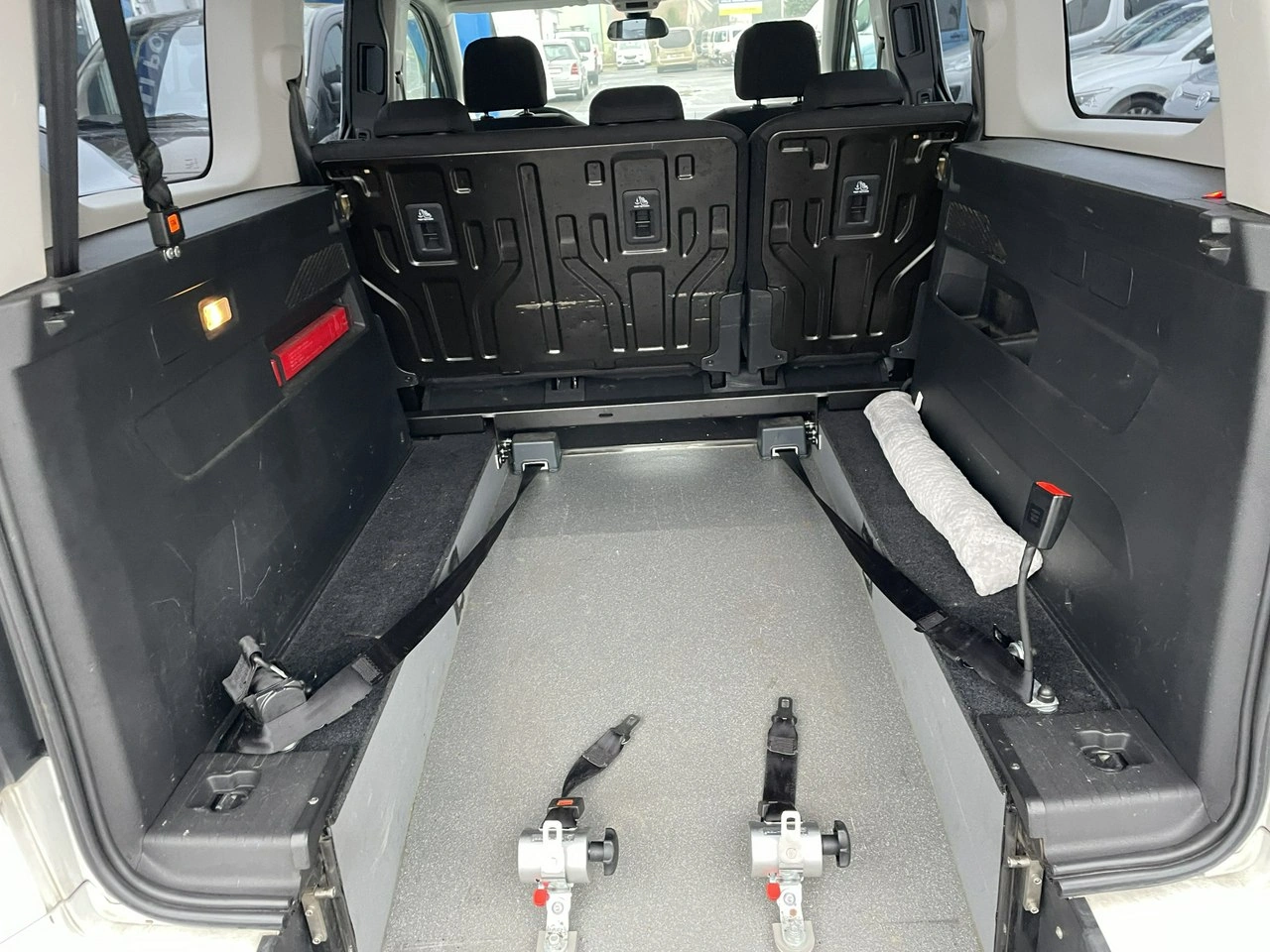 Opel Combo Life - Zdjęcie 24