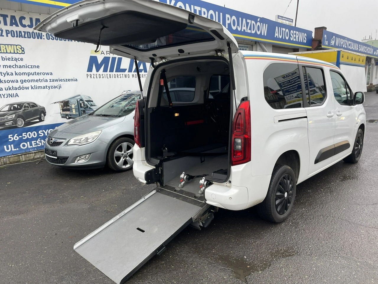 Opel Combo Life - Zdjęcie 21