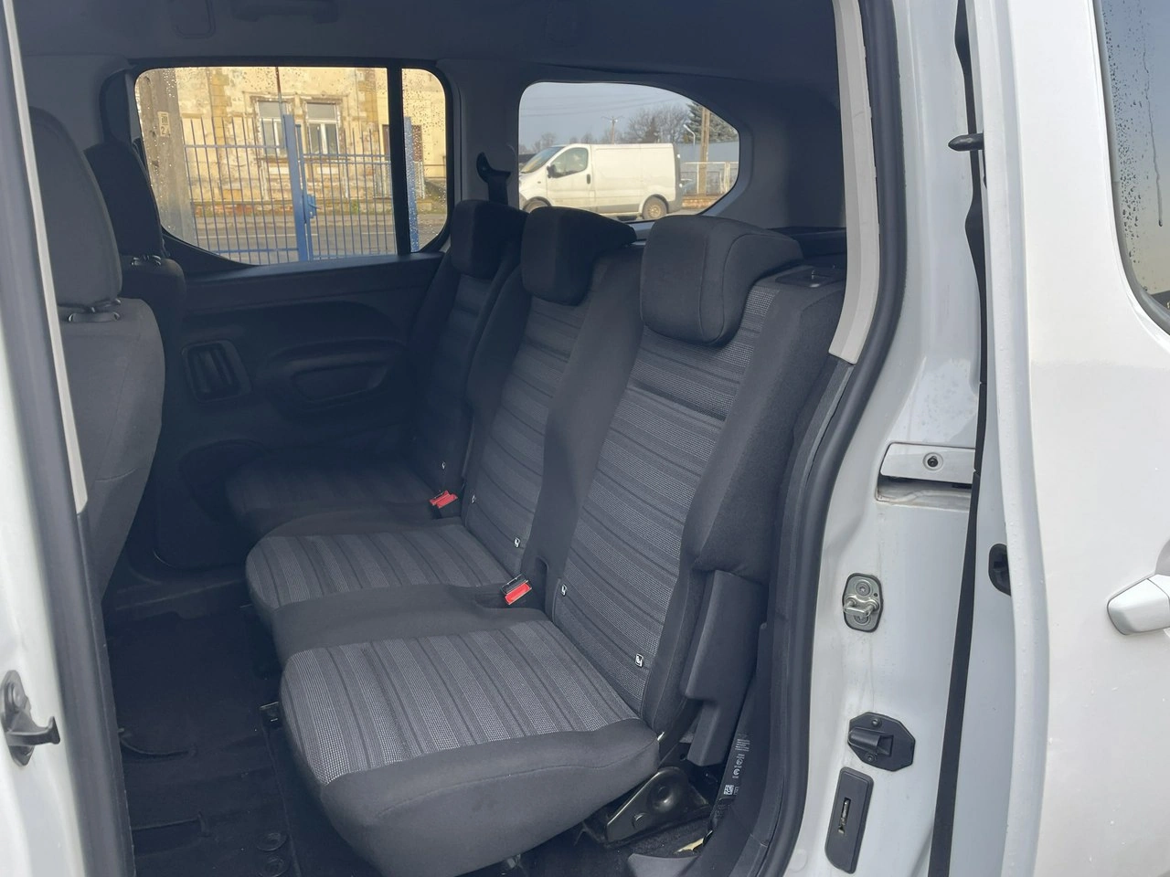 Opel Combo Life - Zdjęcie 10