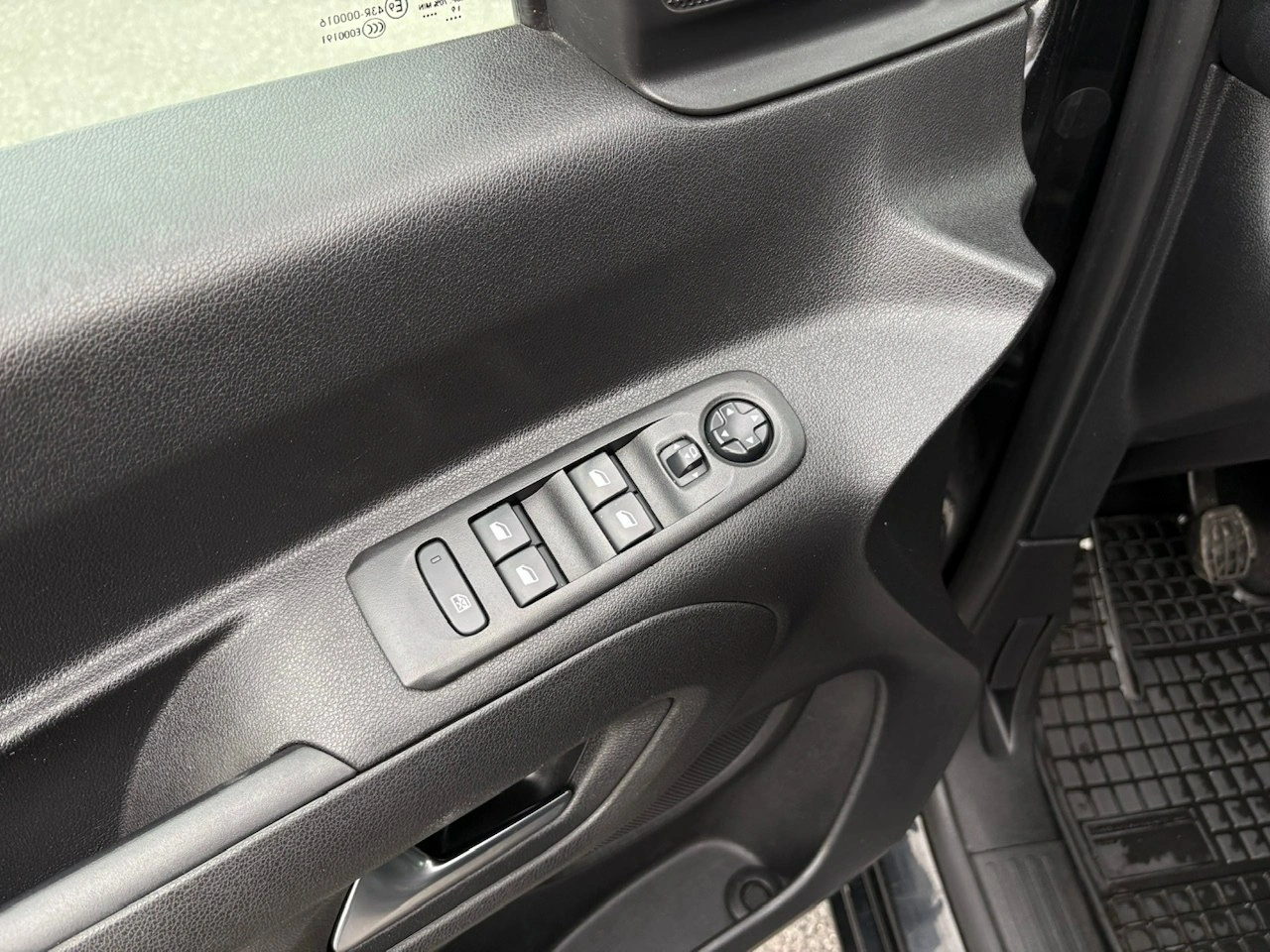 Opel Combo Life - Zdjęcie 19