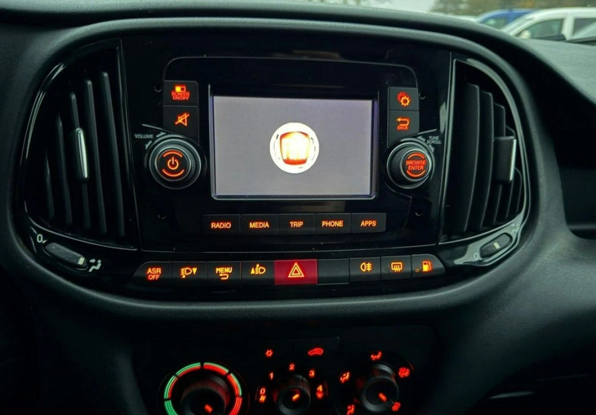 Fiat Doblo - Zdjęcie 13