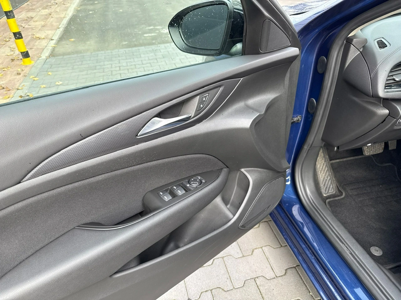 Opel Insignia - Zdjęcie 16