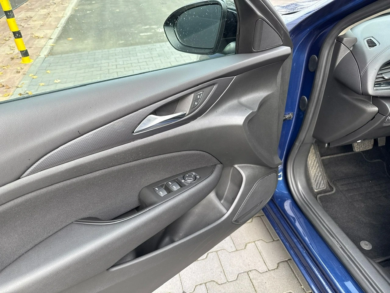 Opel Insignia - Zdjęcie 16