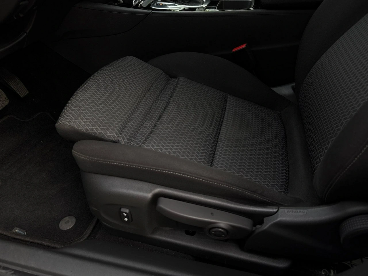 Opel Insignia - Zdjęcie 17