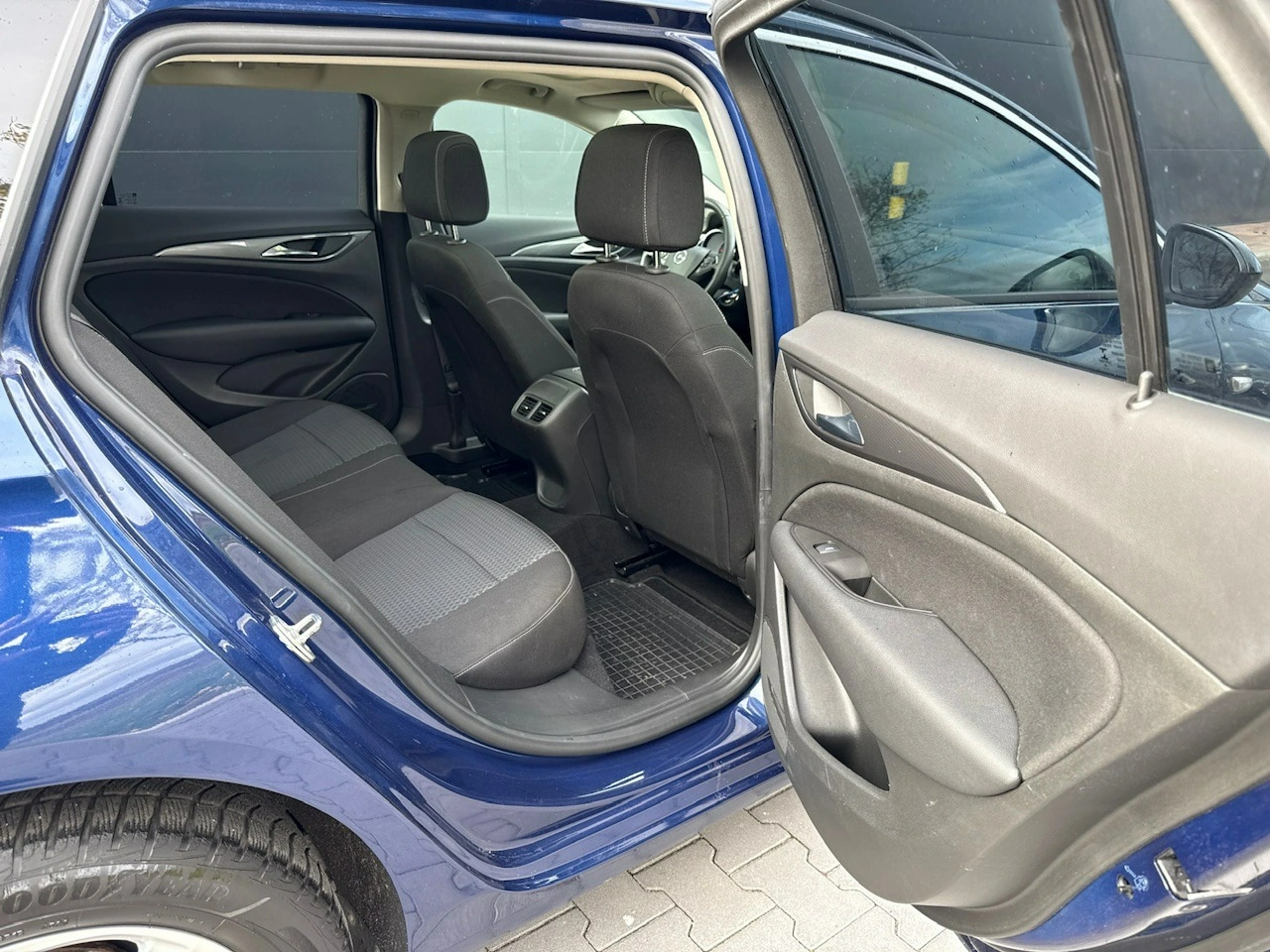 Opel Insignia - Zdjęcie 33