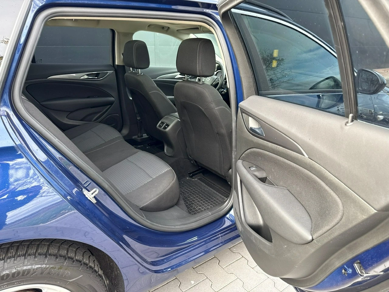 Opel Insignia - Zdjęcie 33