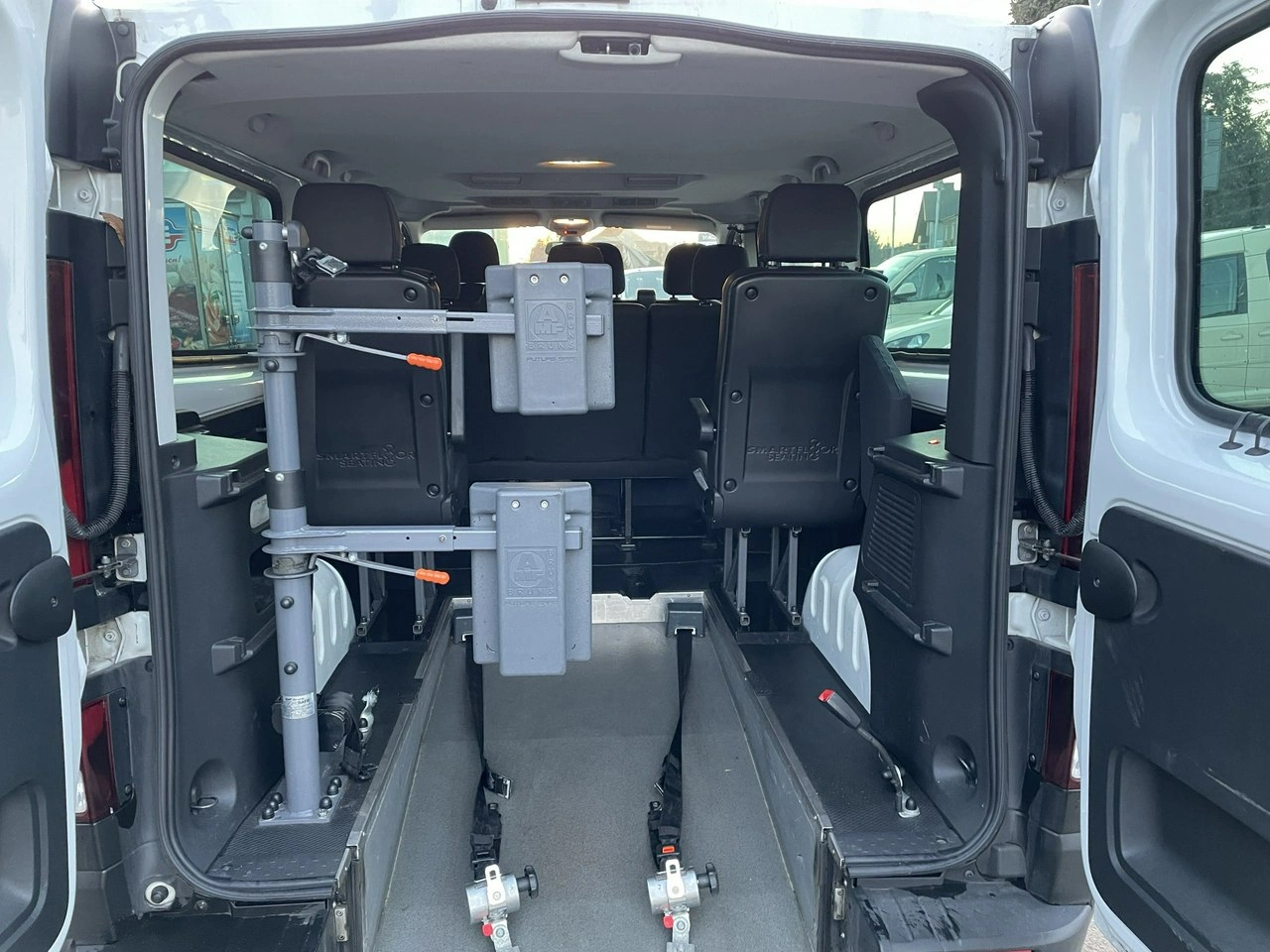 Opel Vivaro - Zdjęcie 13