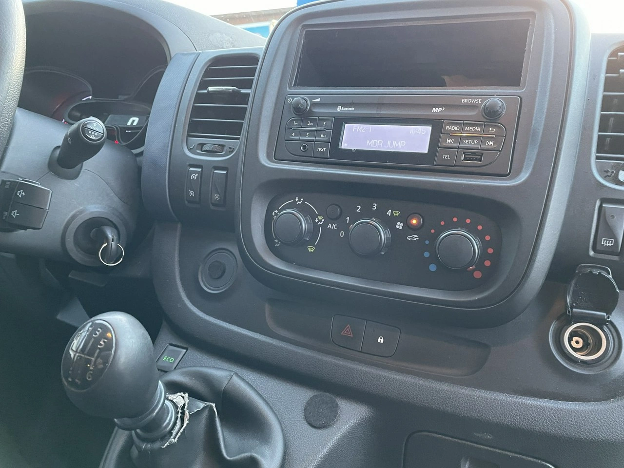 Opel Vivaro - Zdjęcie 20