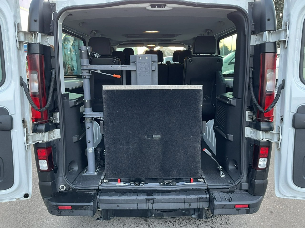 Opel Vivaro - Zdjęcie 2