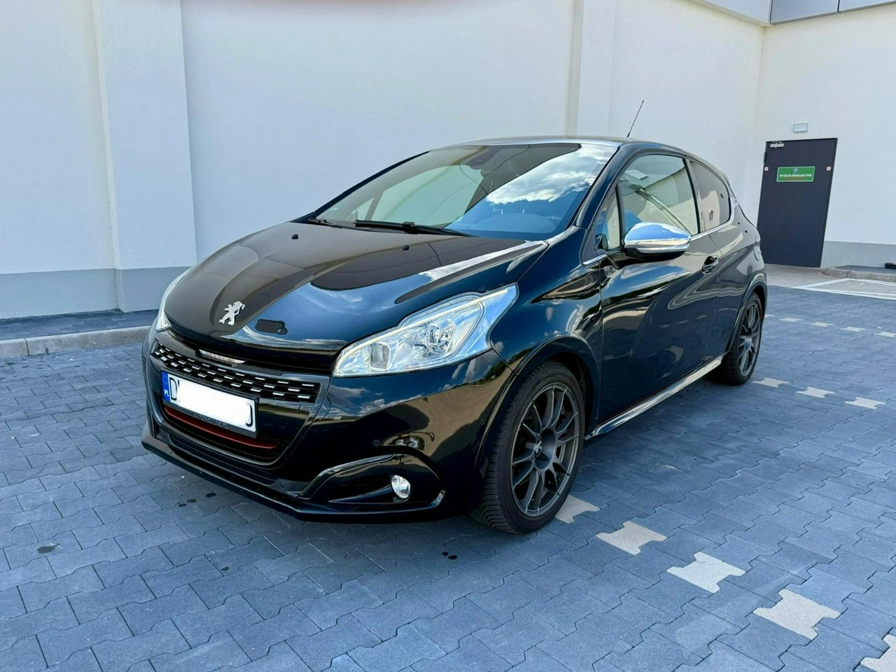 Peugeot 208 - Zdjęcie 10