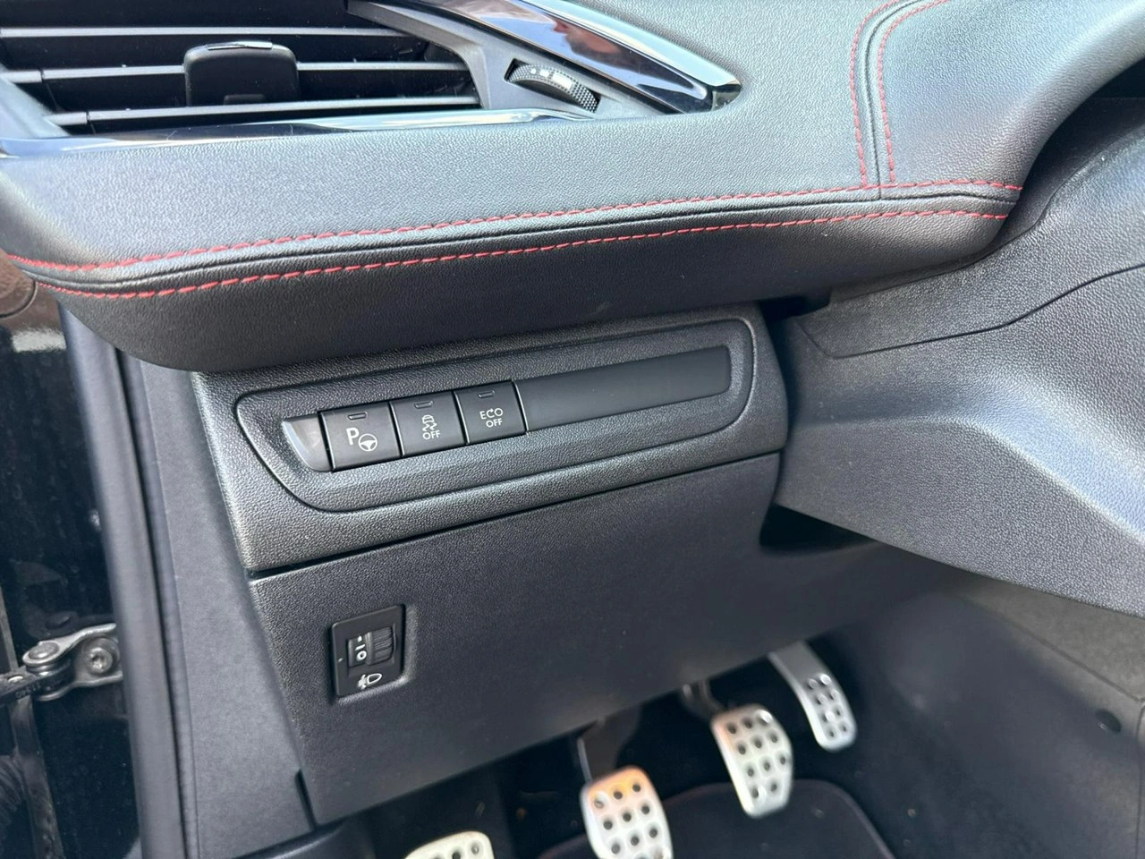 Peugeot 208 - Zdjęcie 16