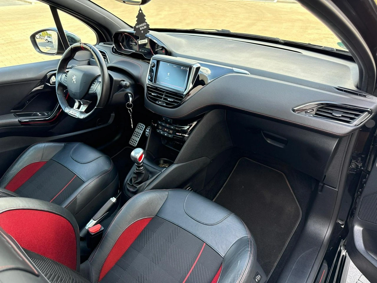 Peugeot 208 - Zdjęcie 19