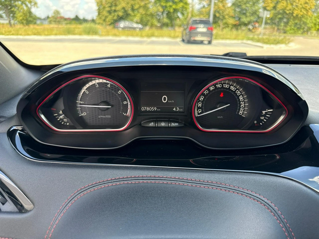 Peugeot 208 - Zdjęcie 29